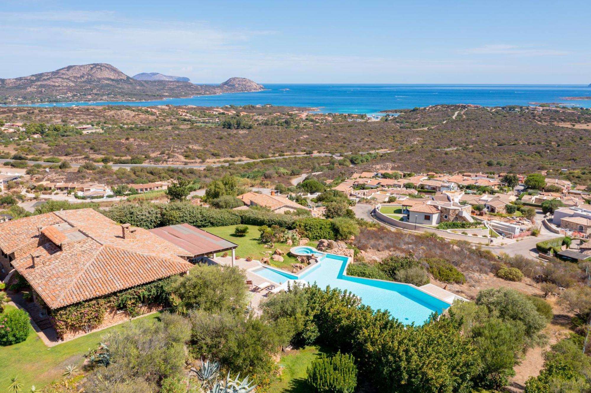 Villa Sogno Indaco Porto San Paolo  Exterior photo