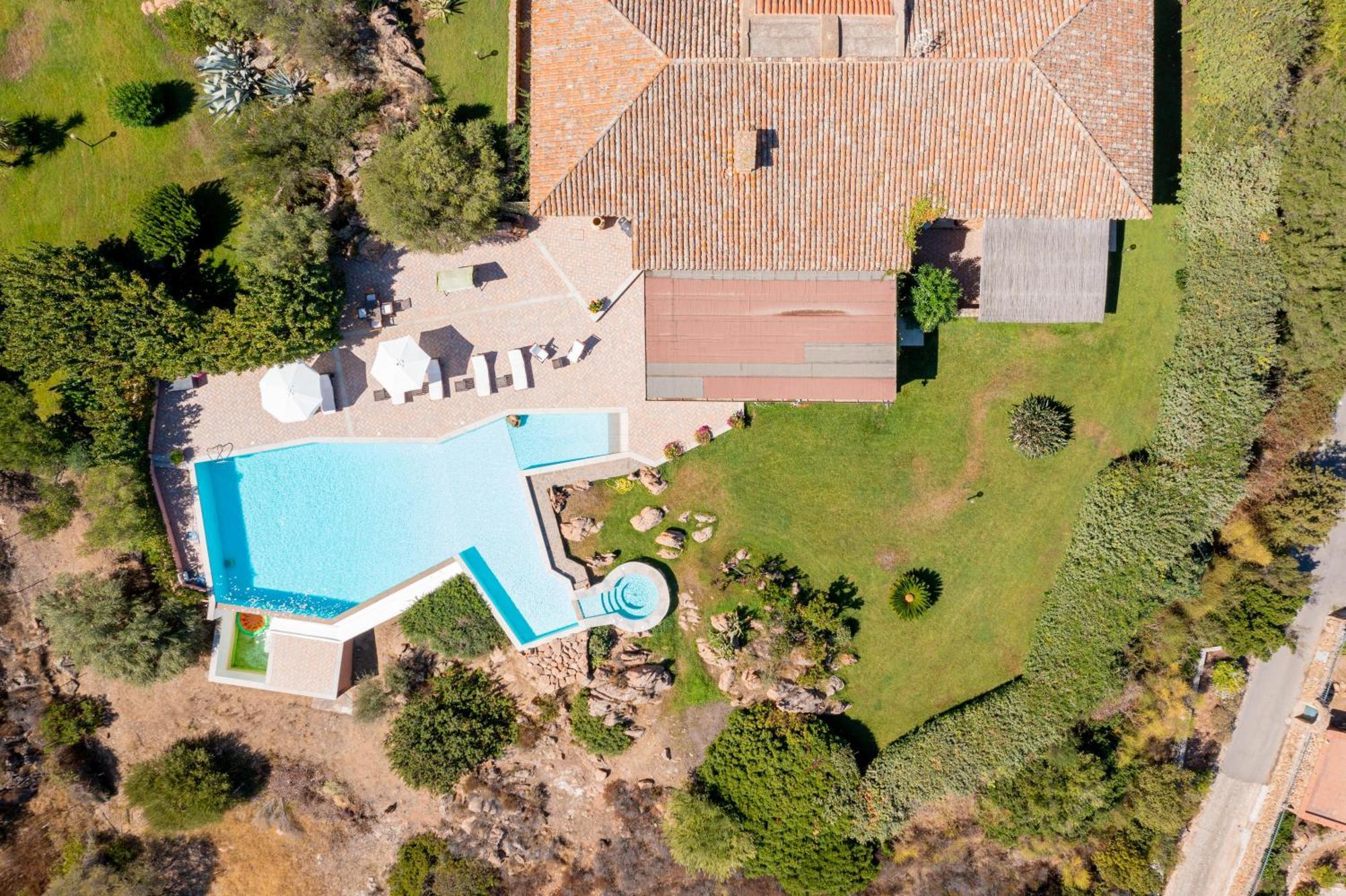 Villa Sogno Indaco Porto San Paolo  Exterior photo